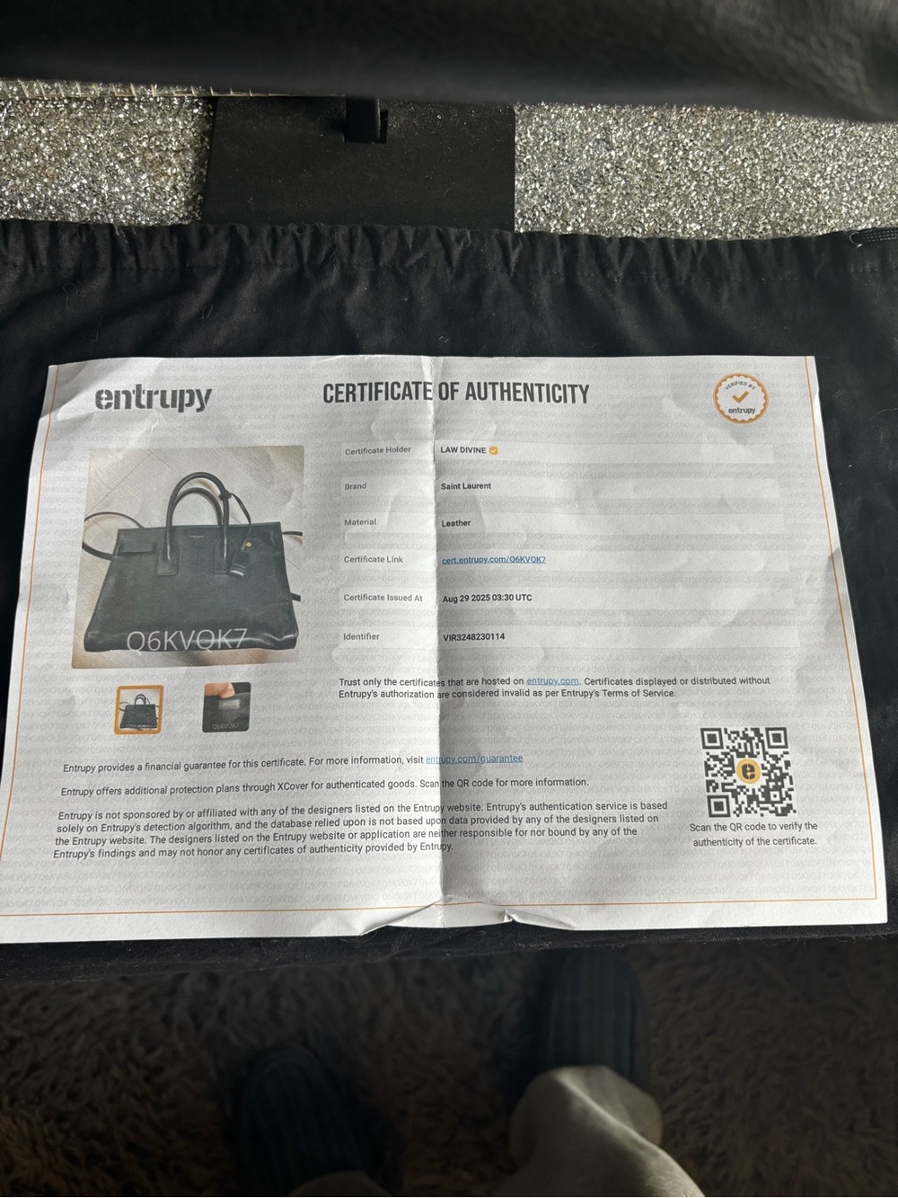 ⭐️Yves Saint Laurent Black Leather Sac De Jour Handbag with Authentication⭐️ - Picture 14 of 15